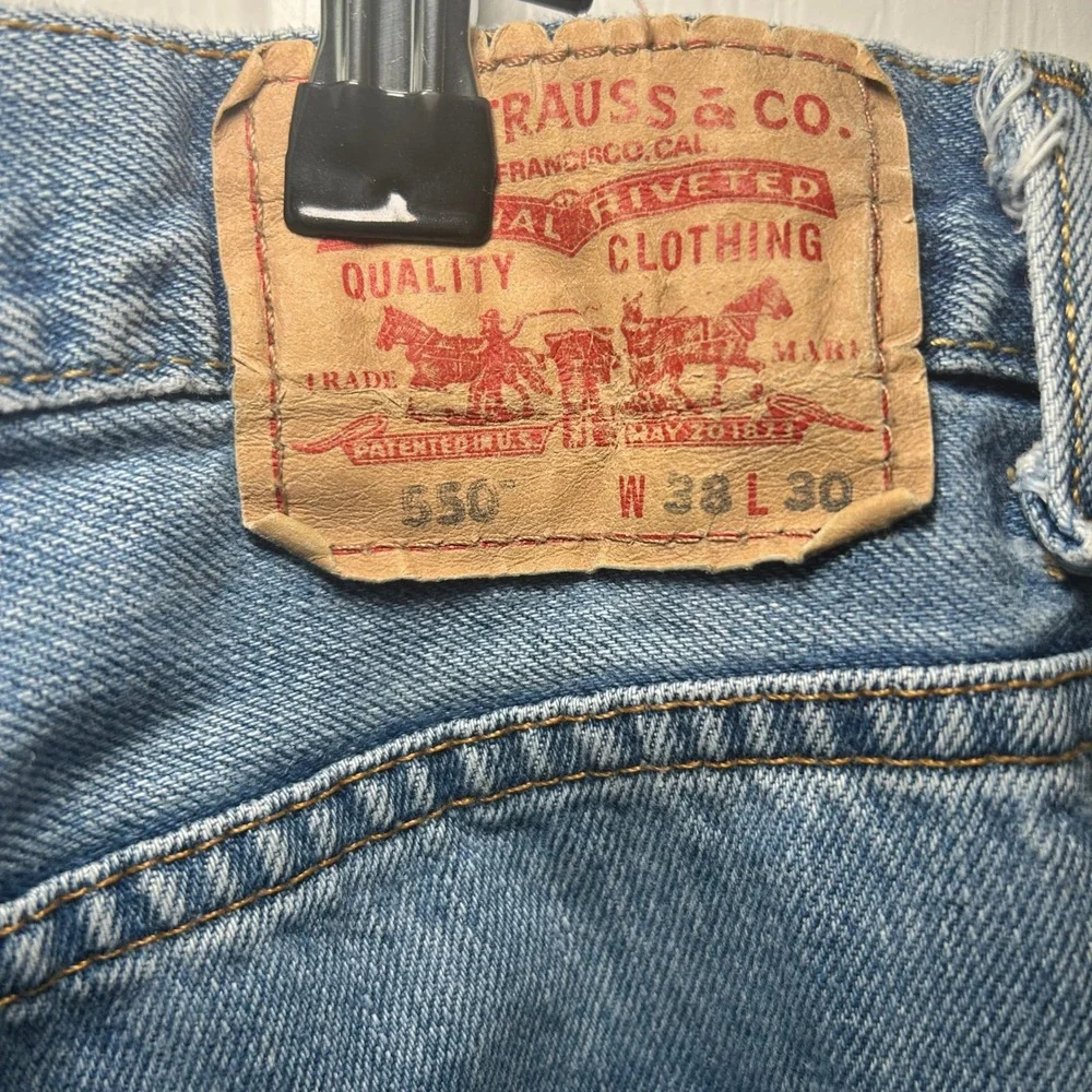 Vintage Levi's 550 Relaxed Fit Jeans Men's 90s Y2K Light Wash Mens 38x30 Tapered